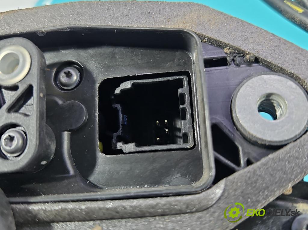 Opel Insignia B 2017-2022 2.0 cdti 209KM automatic 154 kW 1956 cm3 5- zámok zadné ľavý 13598364