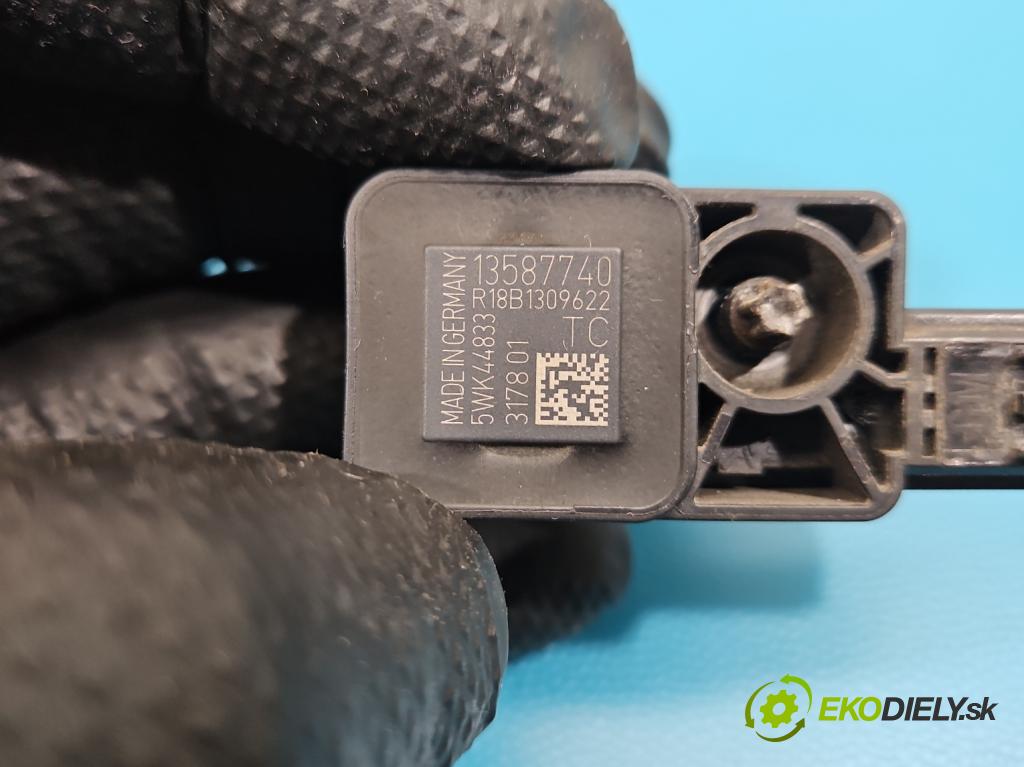 Opel Insignia B 2017-2022 2.0 cdti 209KM automatic 154 kW 1956 cm3 5- snímač šokovat: 13587740 (Snímač nárazu)