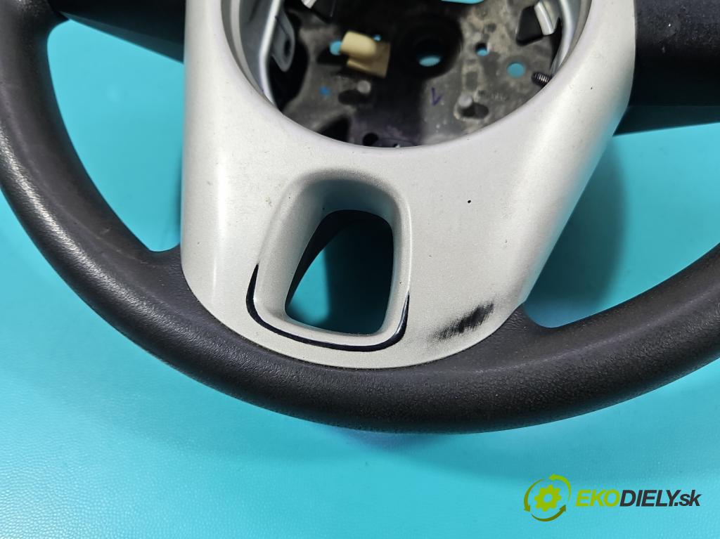 Kia Venga 1.4 16V 90 HP manual 66.2 kW 1396 cm3 5- volant  (Volant)