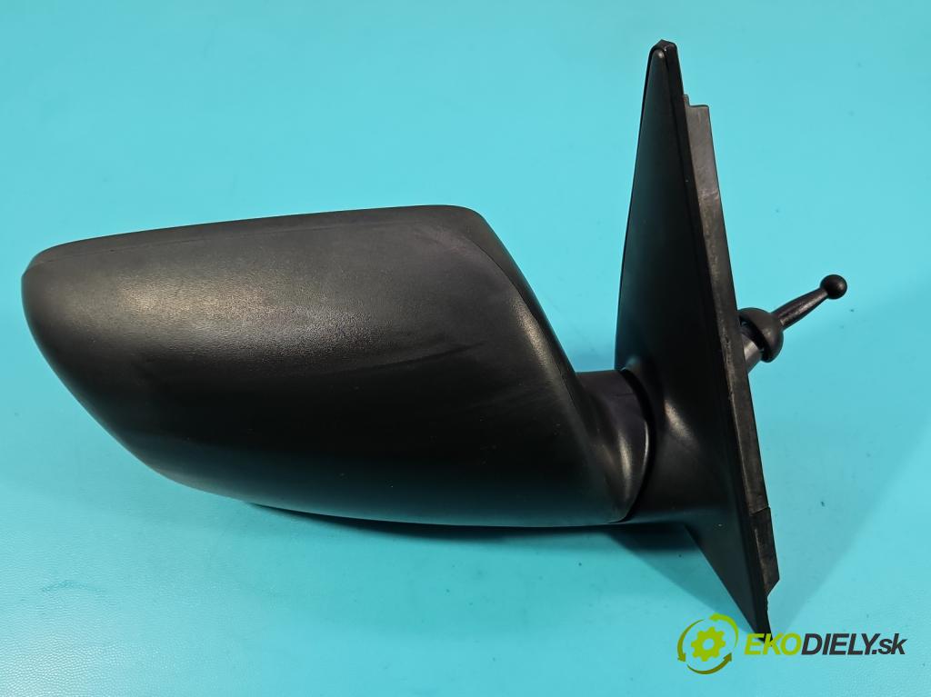 Kia Venga 1.4 16V 90 hp manual 66.2 kW 1396 cm3 5- zpětné zrcátko pravé  (Klika dveří ostatní)