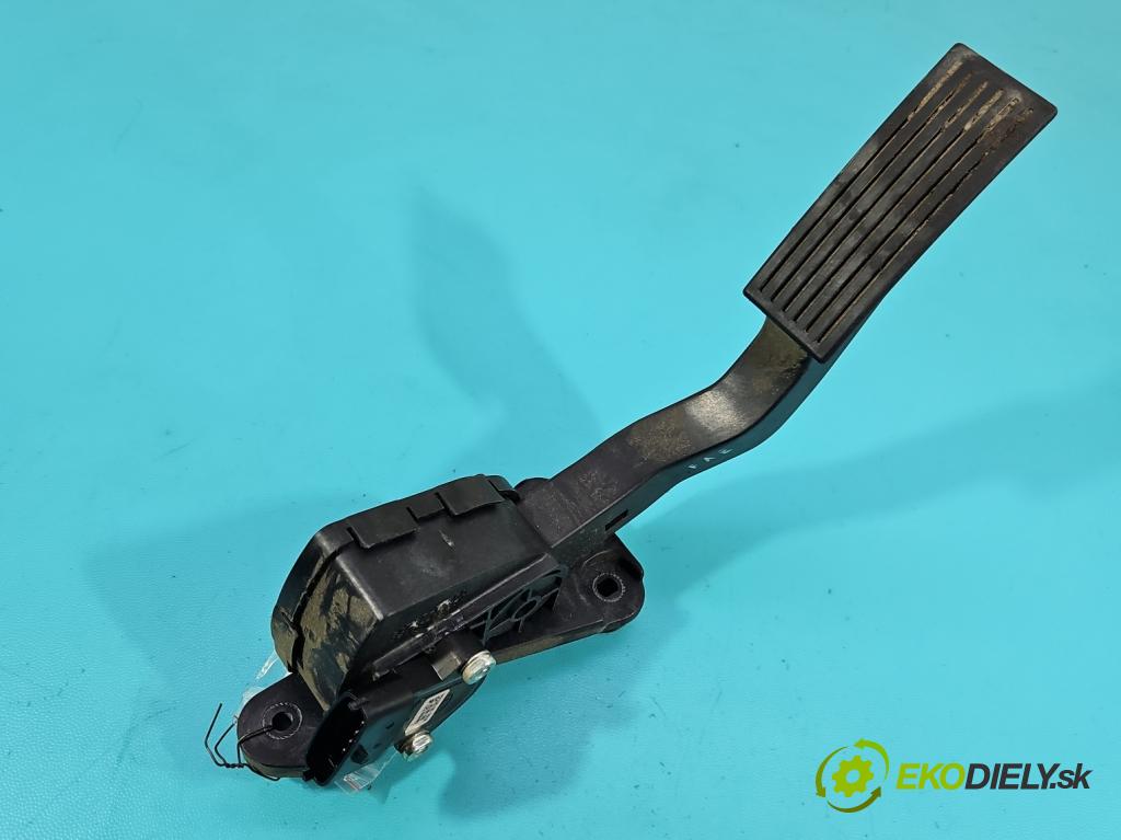 Kia Venga 1.4 16V 90 HP manual 66.2 kW 1396 cm3 5- pedal plyn potenciometr: 35190-4A501