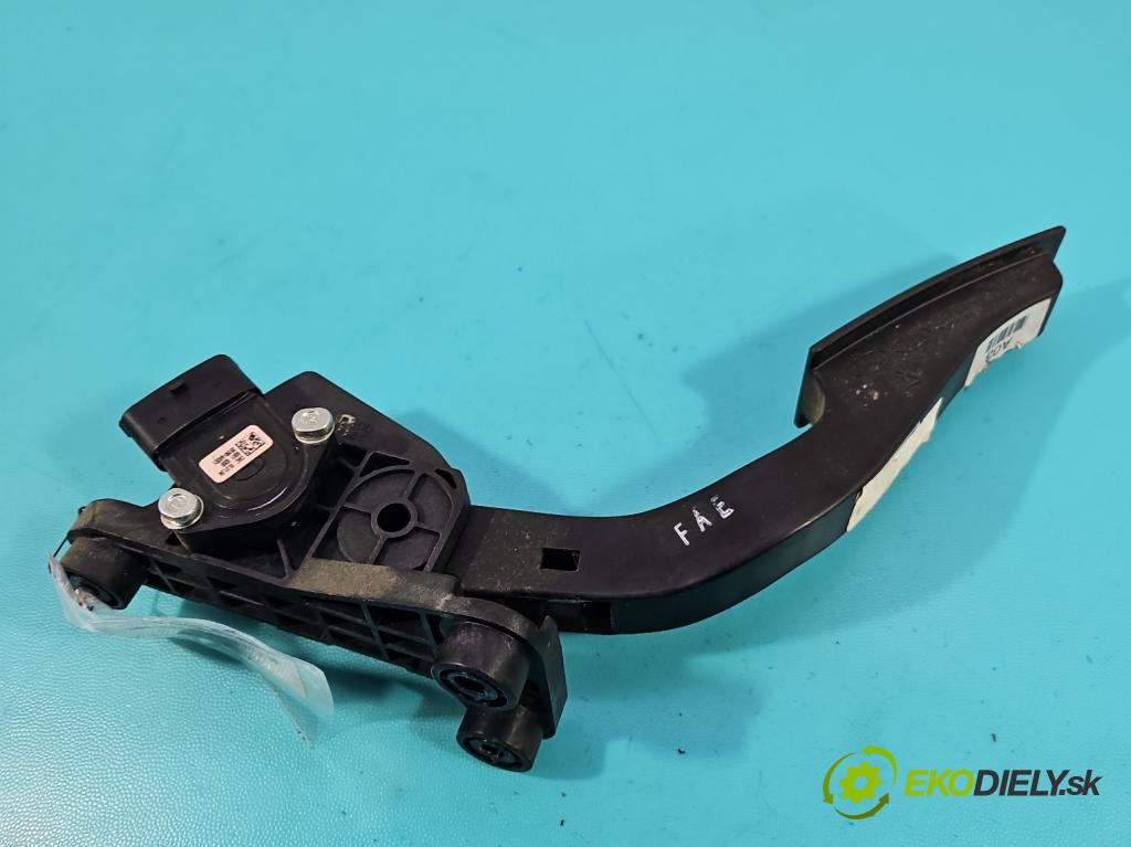 Kia Venga 1.4 16V 90 HP manual 66.2 kW 1396 cm3 5- pedal plyn potenciometr: 35190-4A501