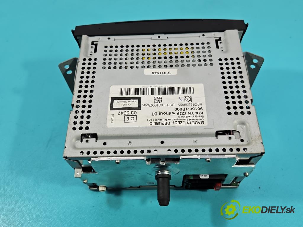 Kia Venga 1.4 16V 90 HP manual 66.2 kW 1396 cm3 5- Radio originál 96160-1P000