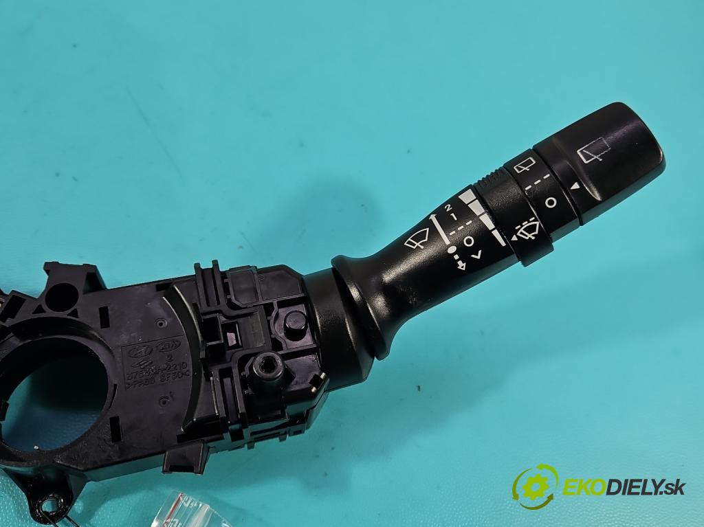 Kia Venga 1.4 16V 90 hp manual 66.2 kW 1396 cm3 5- Přepínač sdružený 93420-2K560 (Páčky pod volantem)