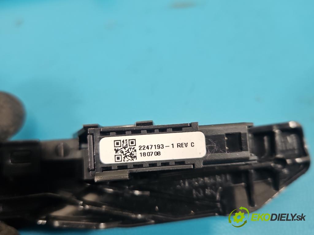 Opel Insignia B 2017-2022 2.0 cdti 209KM automatic 154 kW 1956 cm3 5- lišta ozdobná vnitŕní: 312896361