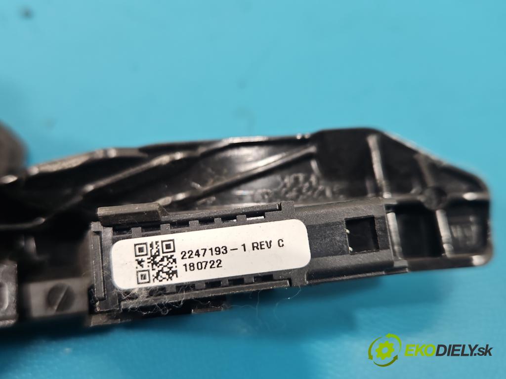 Opel Insignia B 2017-2022 2.0 cdti 209KM automatic 154 kW 1956 cm3 5- lišta ozdobná vnitŕní: 312896361