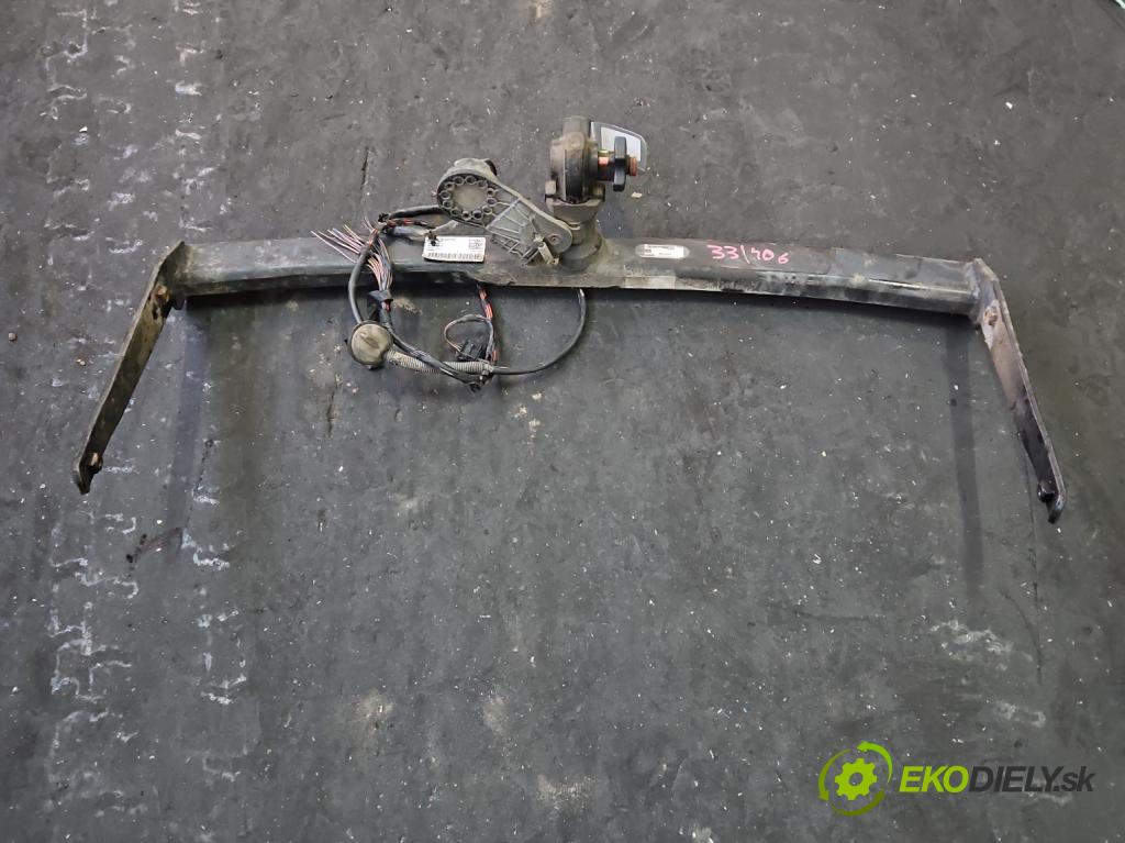 Vw Passat B6 2005-2010 1.9 tdi 105 hp manual 77 kW 1896 cm3 5- oko tažné 3C0803881B (Tažné zařízení)