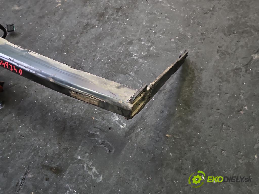 Vw Passat B6 2005-2010 1.9 tdi 105 hp manual 77 kW 1896 cm3 5- oko tažné 3C0803881B (Tažné zařízení)