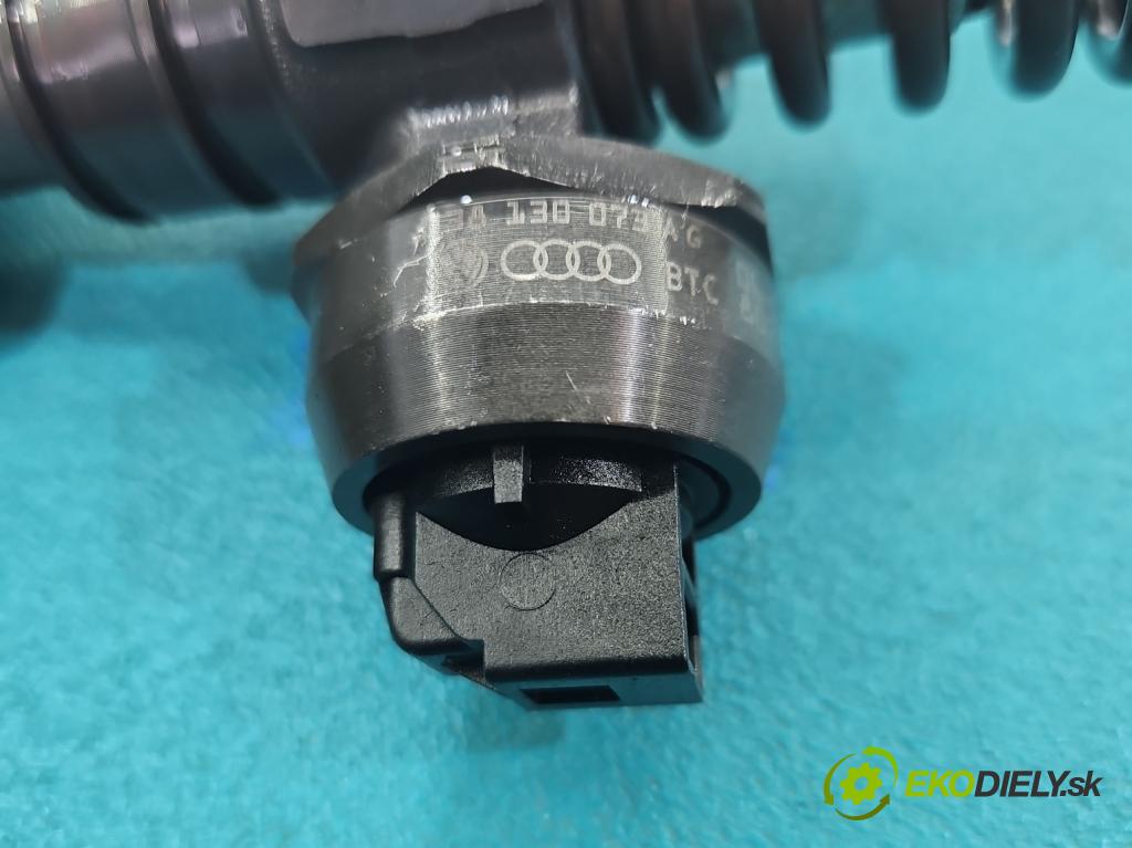 Vw Passat B6 2005-2010 1.9 tdi 105 HP manual 77 kW 1896 cm3 5- vstrekovacie čerpadlo 0414720215 (Vstrekovač paliva)