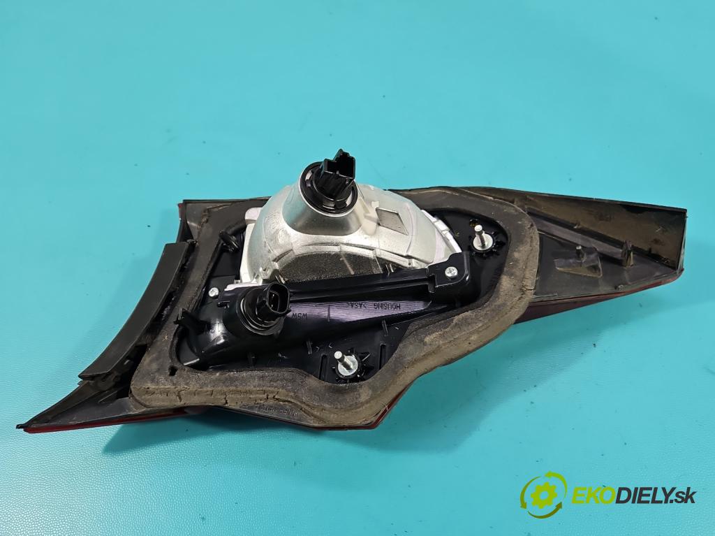 Mazda 6 III GJ 2012-2024 2.0 16V 145 HP automatic 107 kW 1998 cm3 5- svetlo / reflektor zadné ľavé  (Kľučka dverí ostatné)