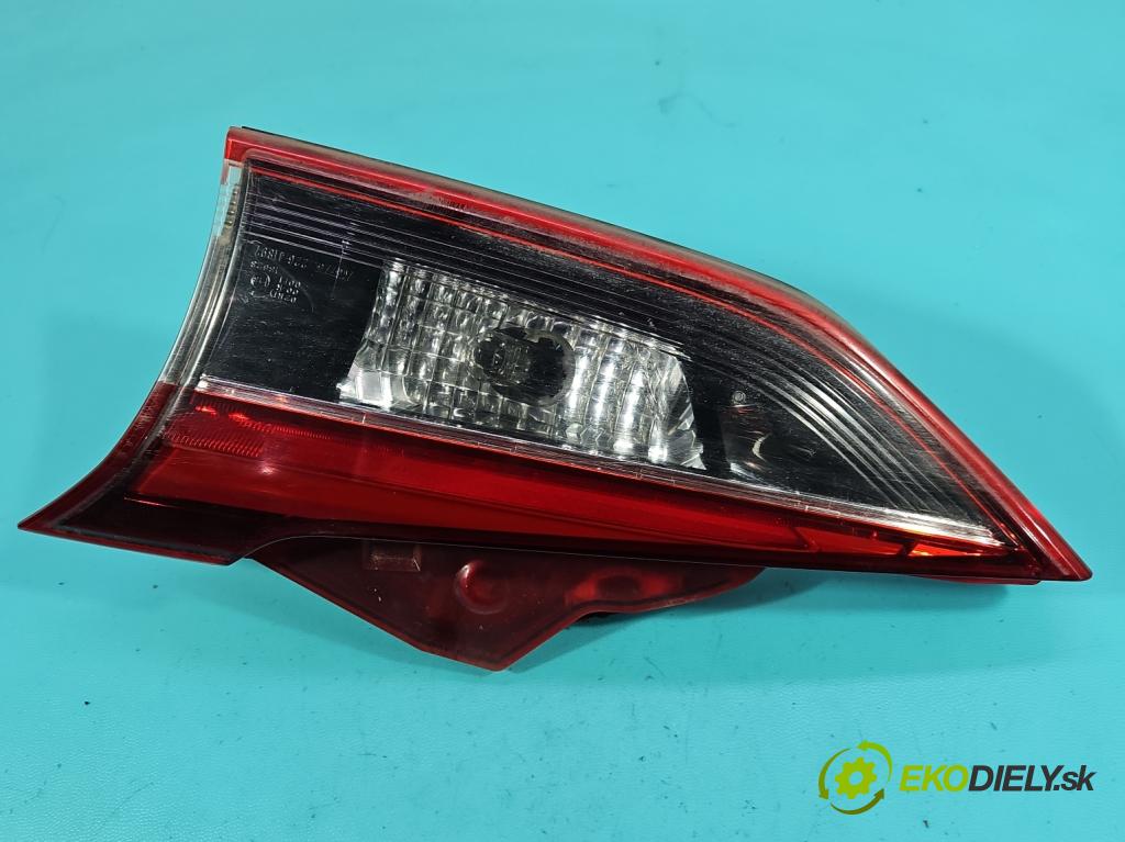 Mazda 6 III GJ 2012-2024 2.0 16V 145 HP automatic 107 kW 1998 cm3 5- svetlo / reflektor zadné pravé 226-41897 (Kľučka dverí ostatné)