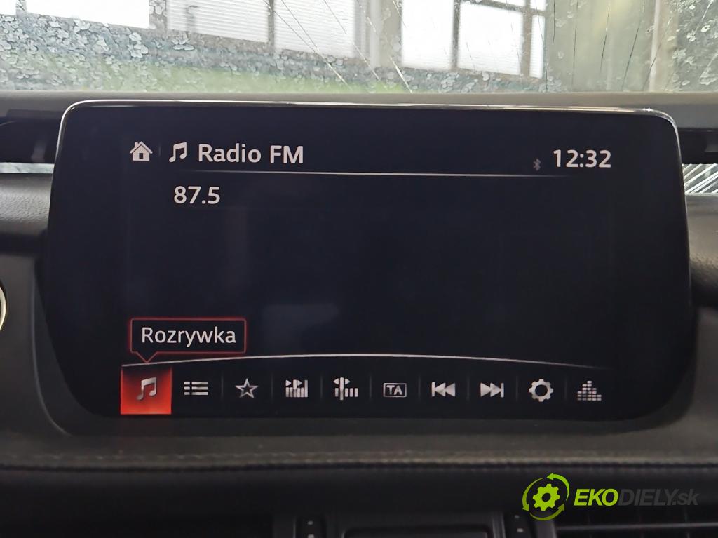 Mazda 6 III GJ 2012-2024 2.0 16V 145 hp automatic 107 kW 1998 cm3 5- displej GSL3-611J0B (Přístrojová deska)