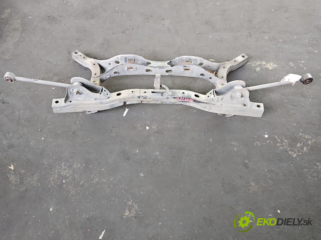 Hyundai I30 III 2016- 2.0 16V 280KM: automatic 206 kW 1998 cm3 5- zadna výstuha 55410-G4AA0 (Výstuha zadná)