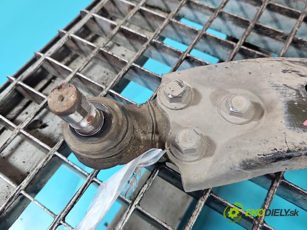 Hyundai Ix35 2.0 CRDI 136hp manual 100 kW 1995 cm3 5- přední levý  (Klika dveří ostatní)