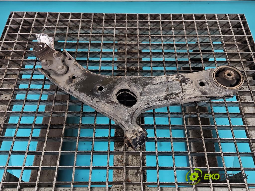 Hyundai Ix35 2.0 CRDI 136hp manual 100 kW 1995 cm3 5- přední levý  (Klika dveří ostatní)