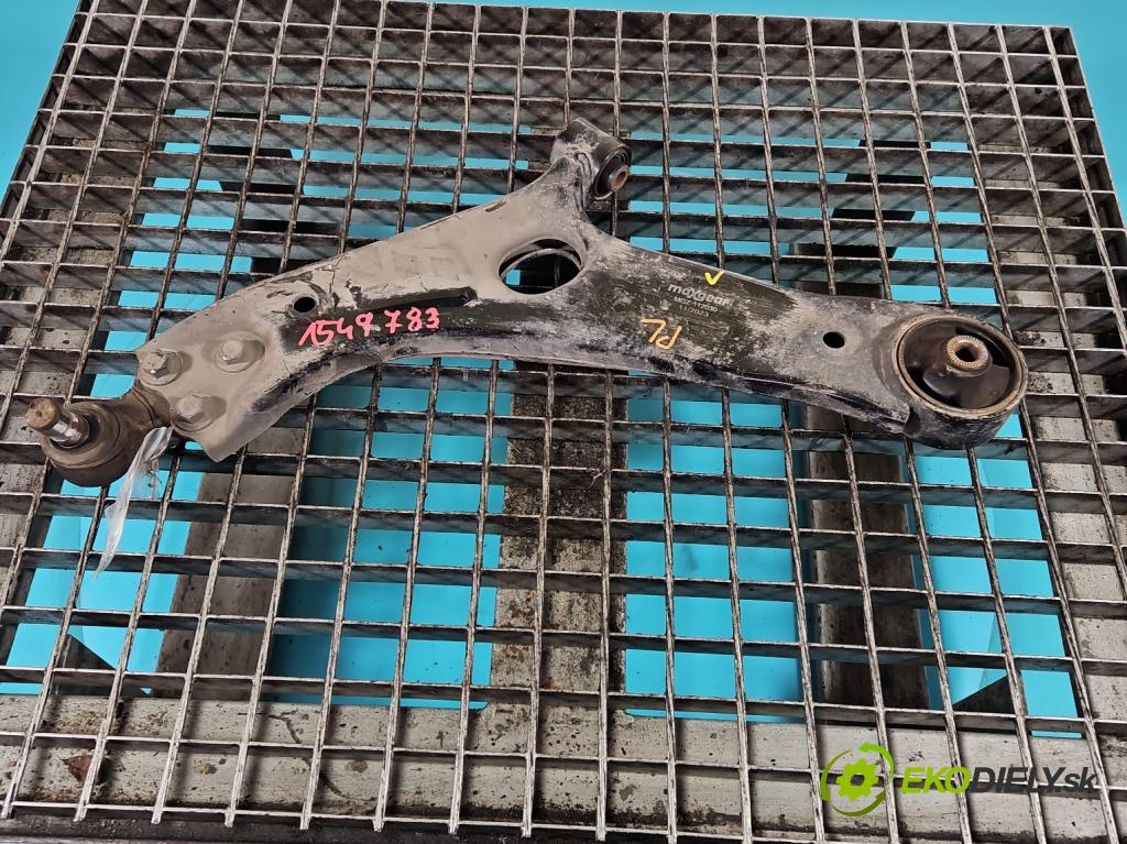 Hyundai Ix35 2.0 CRDI 136 HP manual 100 kW 1995 cm3 5- predné ľavý  (Kľučka dverí ostatné)