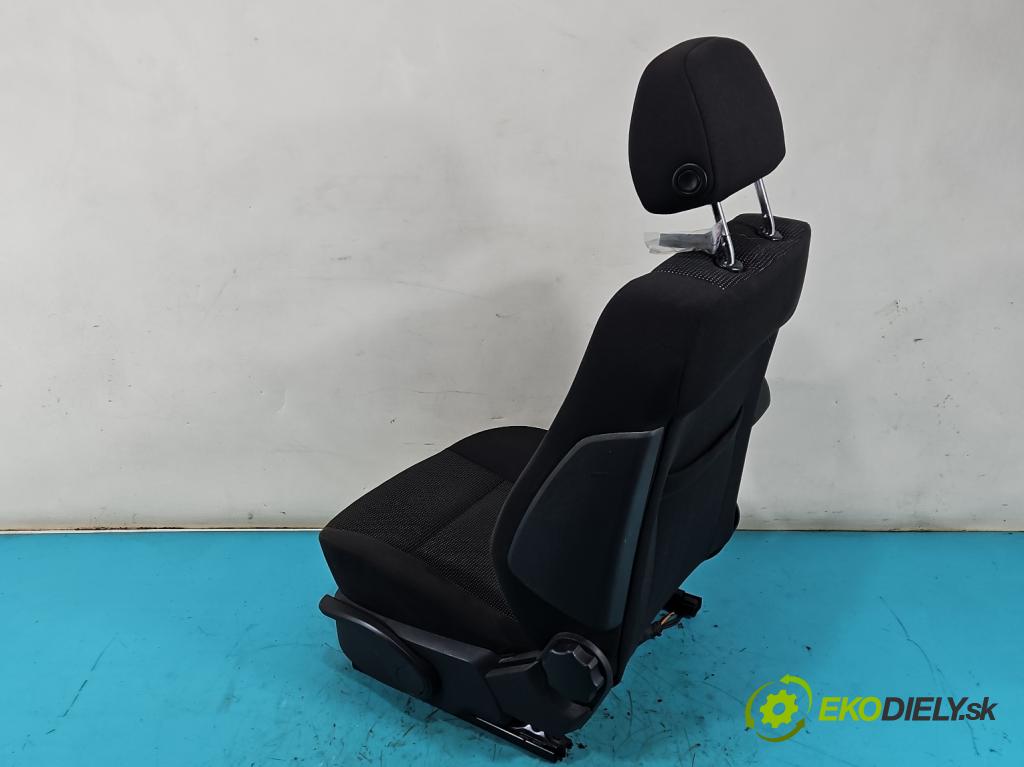 Opel Zafira B 2005-2014 1.7 cdti 125 hp manual 92 kW 1686 cm3 5- Sedadlo levý  (Sedadlo)