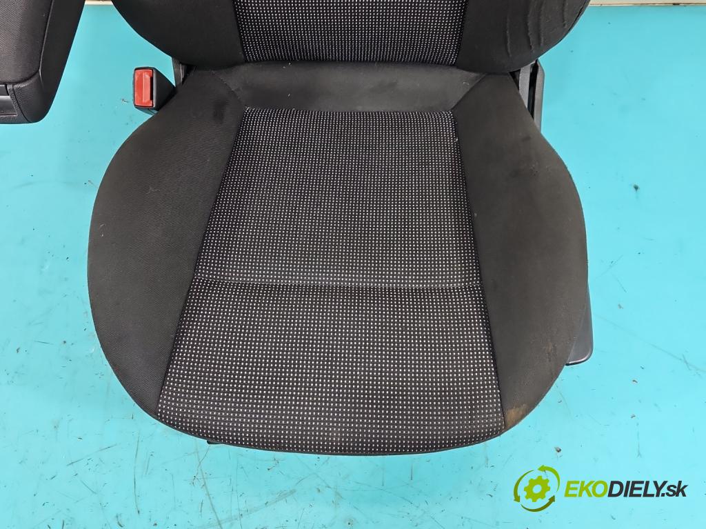 Opel Zafira B 2005-2014 1.7 cdti 125 hp manual 92 kW 1686 cm3 5- Sedadlo levý  (Sedadlo)