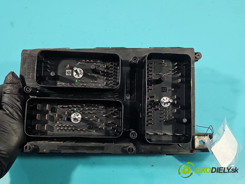 Opel Zafira B 2005-2014 1.8 16V 140 hp manual 103 kW 1796 cm3 5- skříňka pojistková 13268305 (Pojistková skříňka)