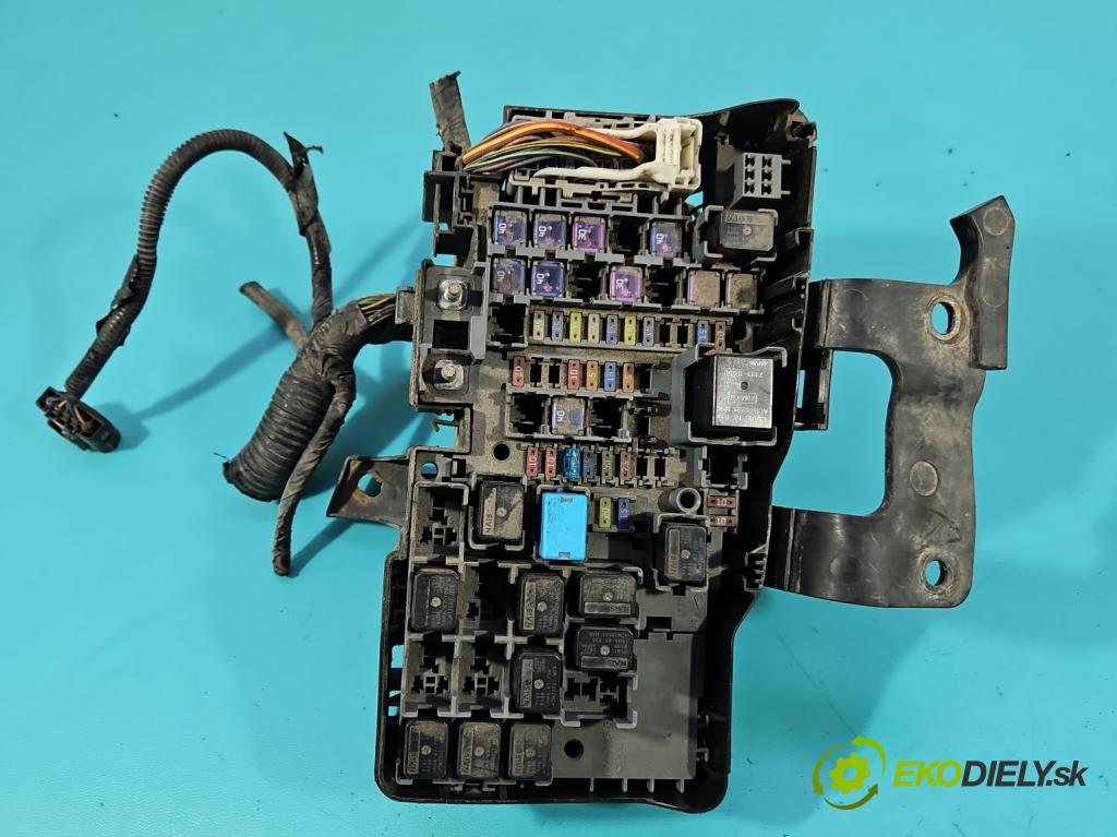 Mazda 6 II GH 2007-2012 2.0 16V 147 hp manual 108 kW 1998 cm3 5- řídící jednotka motoru LF4J18881E