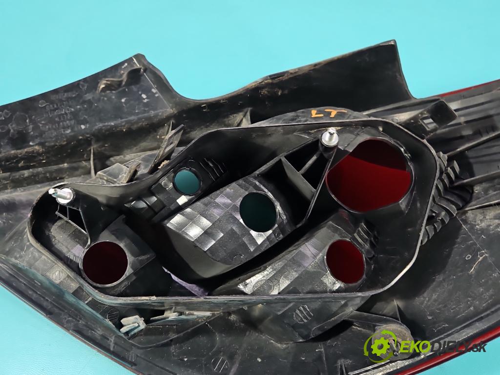 Opel Corsa D 2006-2014 1.2 16V 80 HP manual 59 kW 1229 cm3 5- svetlo / reflektor zadné ľavé 13188047 (Kľučka dverí ostatné)