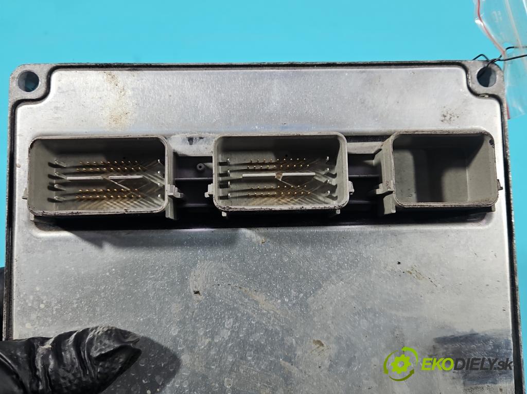 Volvo S40 II 2004-2012 1.8 16V 125 hp manual 92 kW 1798 cm3 4- řídící jednotka motoru 30743371