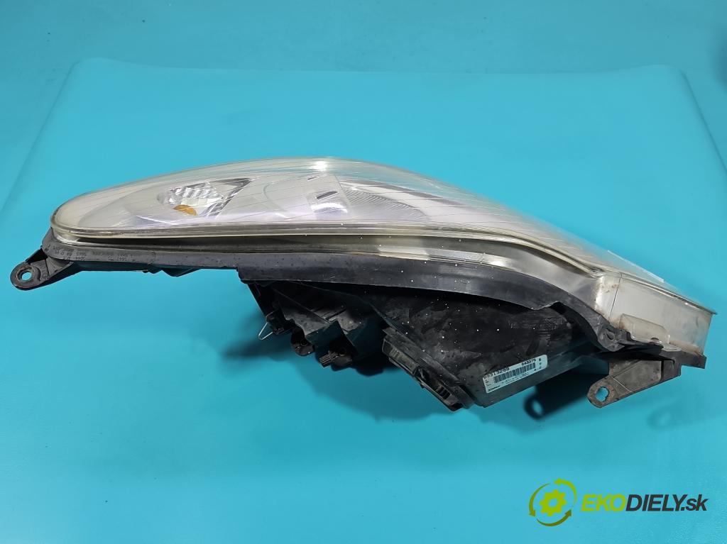 Opel Corsa D 2006-2014 1.2 16V Z12XE 80 HP manual 59 kW 1229 cm3 5- Reflektor: ľavý 89313299 (Kľučka dverí ostatné)