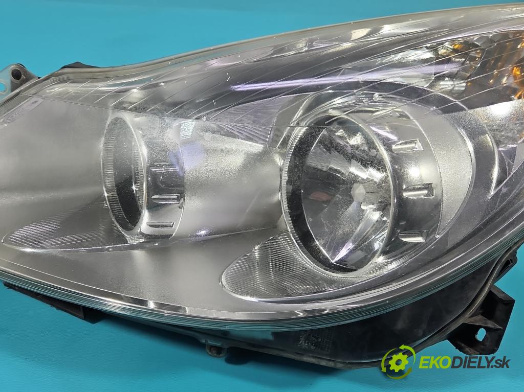 Opel Corsa D 2006-2014 1.2 16V Z12XE 80 HP manual 59 kW 1229 cm3 5- Reflektor: ľavý 89313299 (Kľučka dverí ostatné)