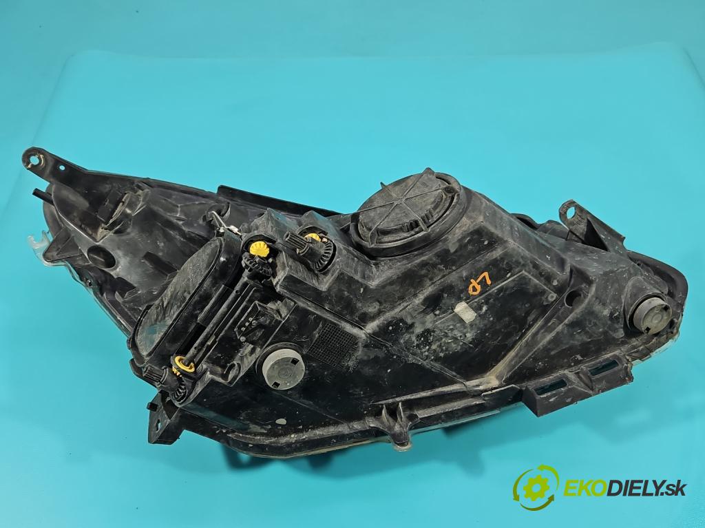 Opel Corsa D 2006-2014 1.2 16V Z12XE 80 HP manual 59 kW 1229 cm3 5- Reflektor: ľavý 89313299 (Kľučka dverí ostatné)