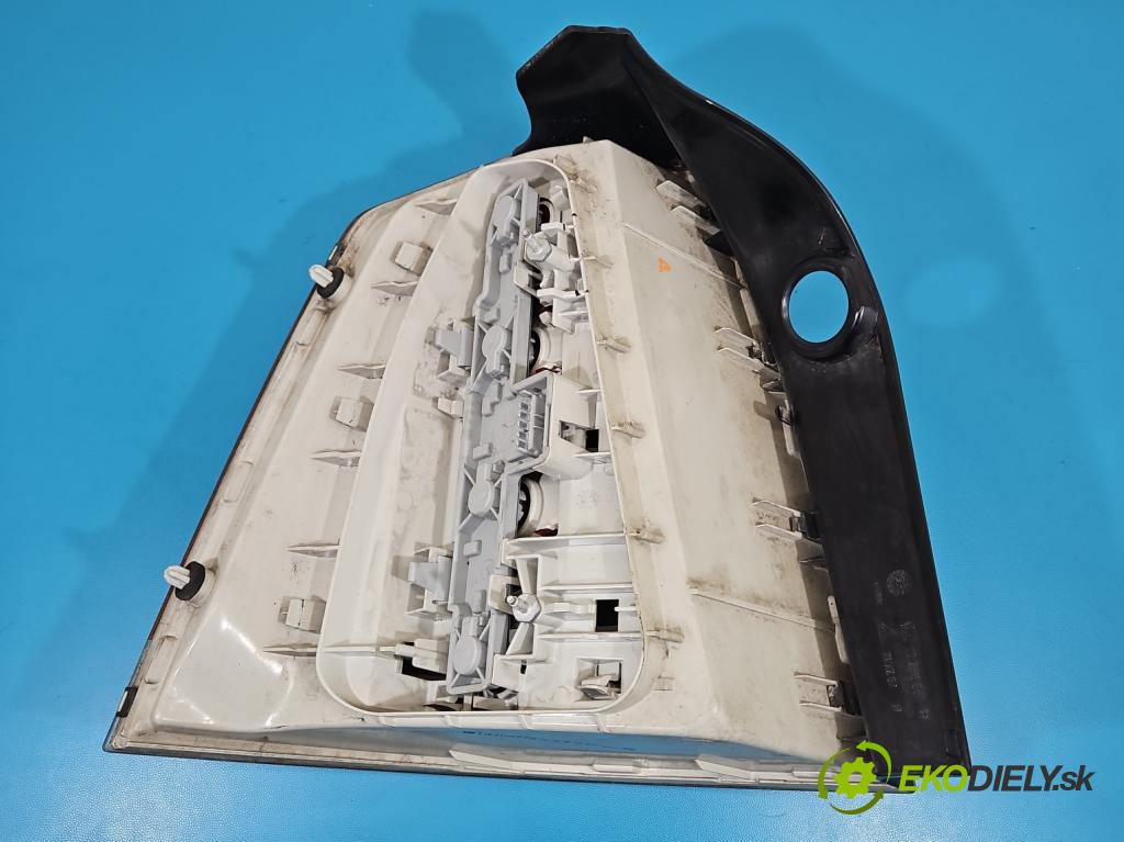 Opel Zafira B 2005-2014 1.7 cdti 125 HP manual 92 kW 1686 cm3 5- svetlo / reflektor zadné pravé 13305775 (Kľučka dverí ostatné)