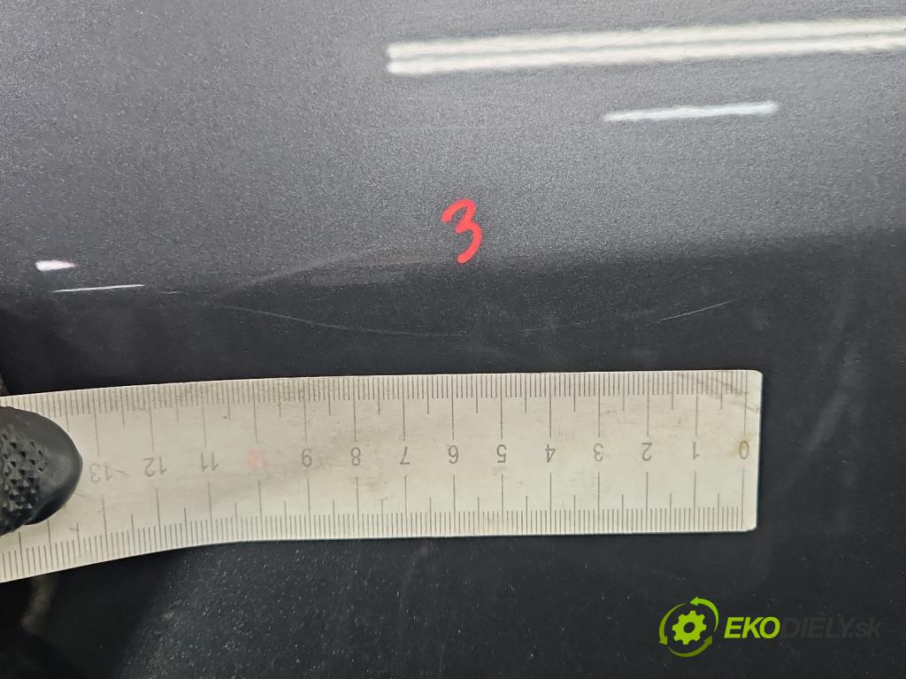 Kia Venga 1.4 16V 90 HP manual 66.2 kW 1396 cm3 5- dvere zadné ľavé  (Kľučka dverí ostatné)