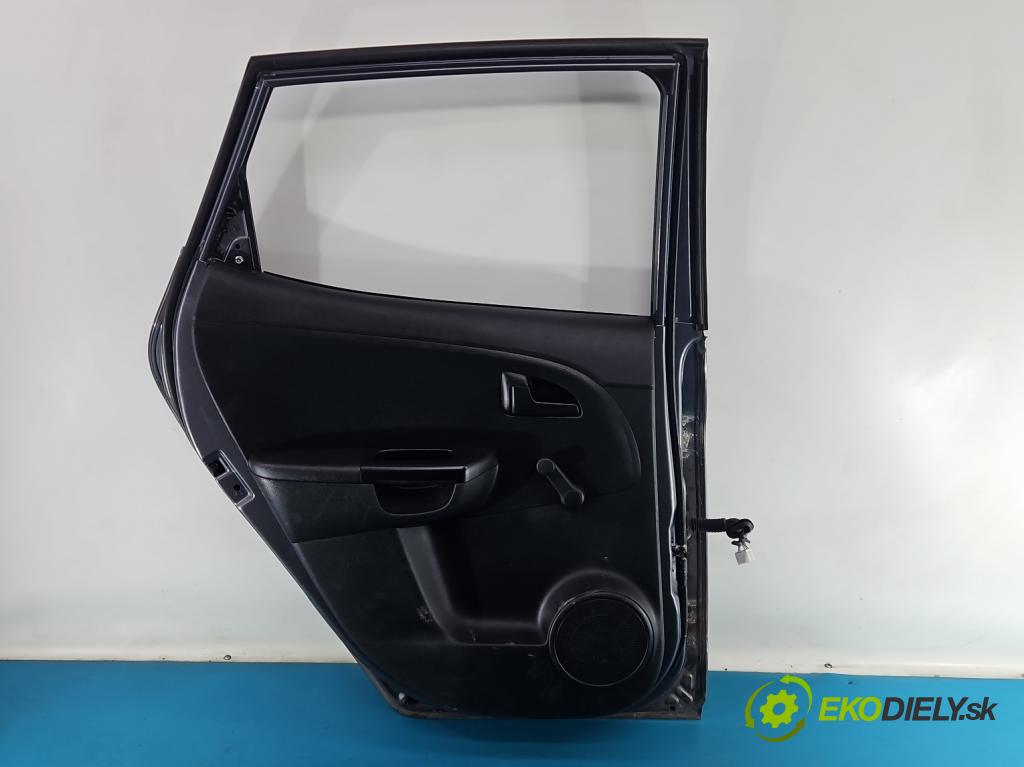 Kia Venga 1.4 16V 90 HP manual 66.2 kW 1396 cm3 5- dvere zadné ľavé  (Kľučka dverí ostatné)