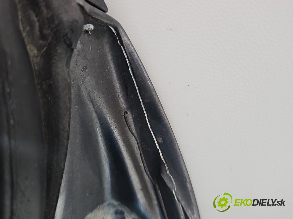 Kia Venga 1.4 16V 90 HP manual 66.2 kW 1396 cm3 5- dvere predné ľavé  (Kľučka dverí ostatné)