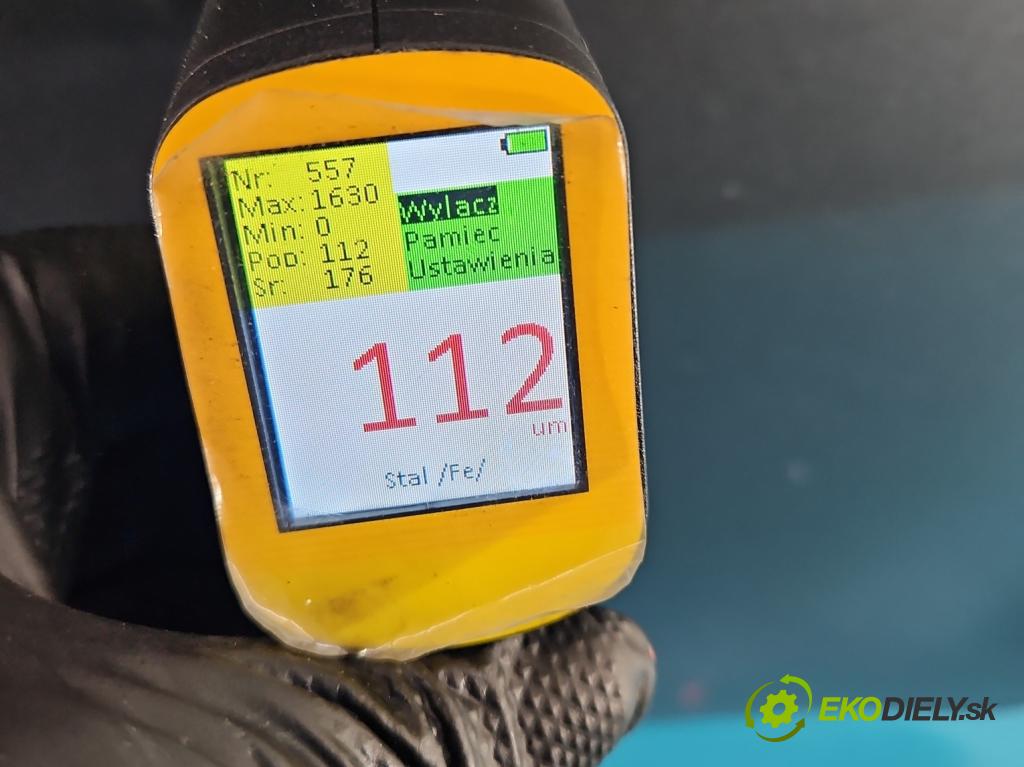 Kia Venga 1.4 16V 90 hp manual 66.2 kW 1396 cm3 5- dveře přední pravé  (Klika dveří ostatní)