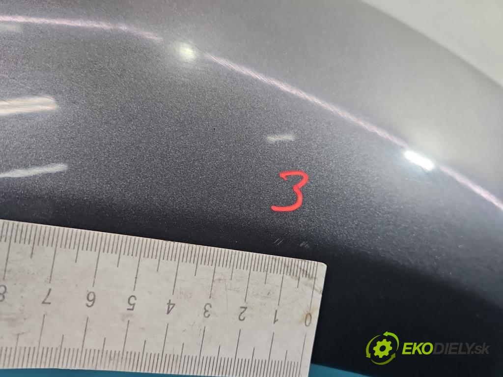 Kia Venga 1.4 16V 90 HP manual 66.2 kW 1396 cm3 5- blatník predné pravý  (Kľučka dverí ostatné)