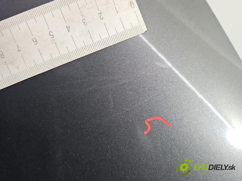 Kia Venga 1.4 16V 90 HP manual 66.2 kW 1396 cm3 5- blatník predné pravý  (Kľučka dverí ostatné)