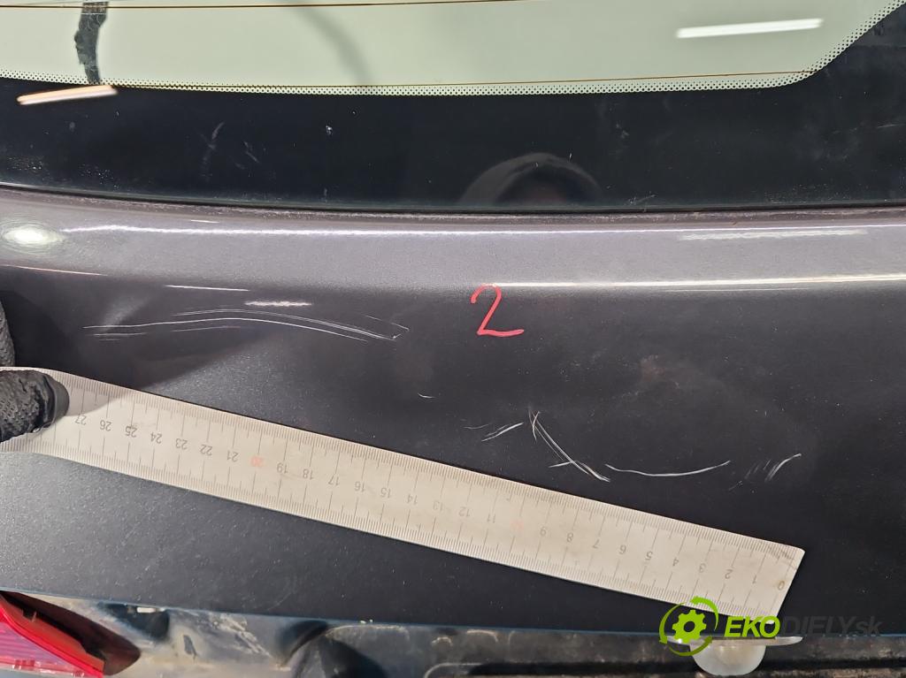 Kia Venga 1.4 16V 90 hp manual 66.2 kW 1396 cm3 5- zadní kufrové dveře  (Zadní kapota (kufr))