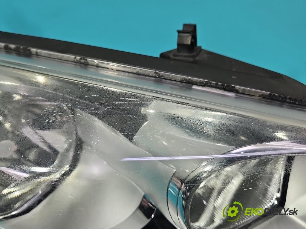 Kia Venga 1.4 16V 90 HP manual 66.2 kW 1396 cm3 5- Reflektor: pravý 92102-1P000 (Svetlo predné pravé)