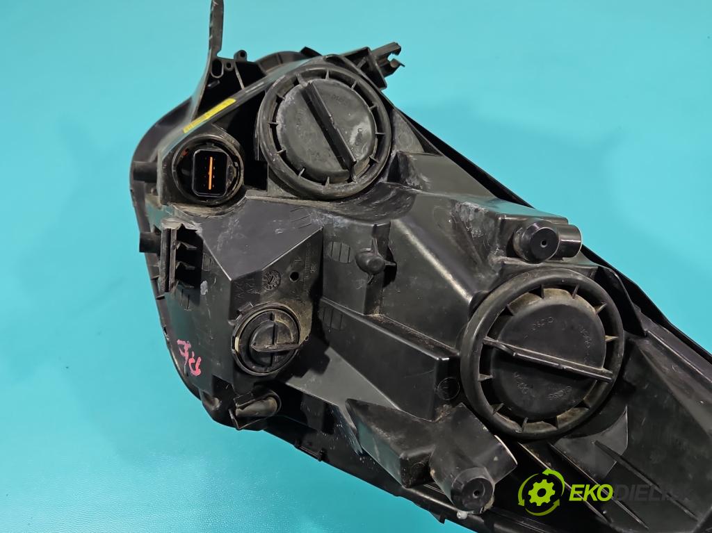 Kia Venga 1.4 16V 90 HP manual 66.2 kW 1396 cm3 5- Reflektor: pravý 92102-1P000 (Svetlo predné pravé)