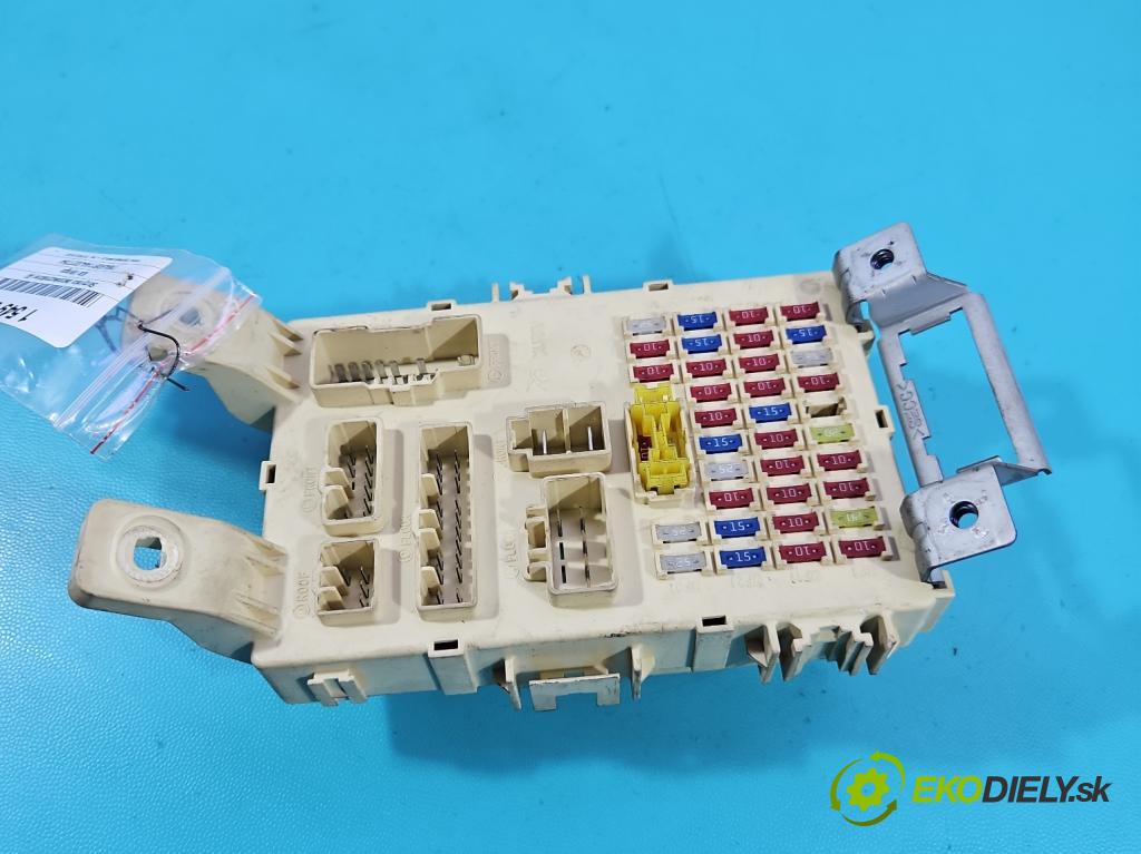 Kia Venga 1.4 16V 90 hp manual 66.2 kW 1396 cm3 5- skříňka pojistková 91950-1J011 (Pojistková skříňka)