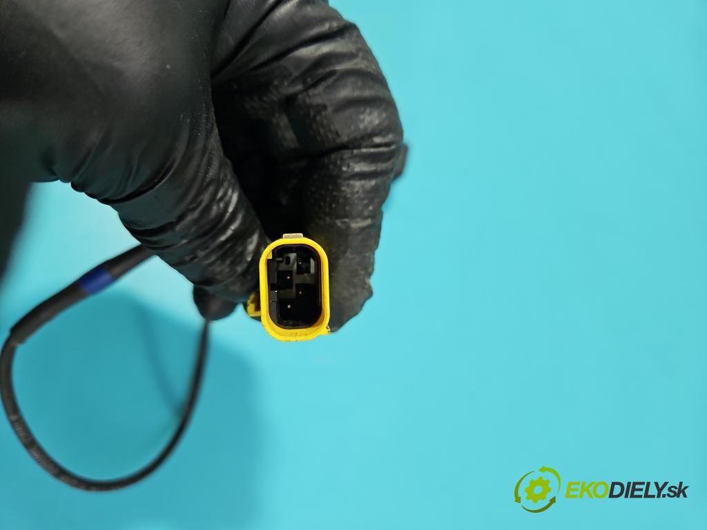 Hyundai Ix35 2.0 CRDI 136 HP manual 100 kW 1995 cm3 5- Kamera cúvania 95790-2S113