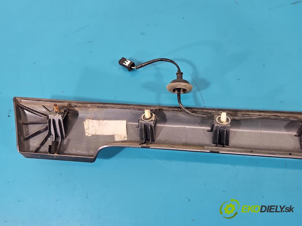 Kia Venga 1.4 16V 90 hp manual 66.2 kW 1396 cm3 5- klika kufrových dveří zadní 87310-1P000