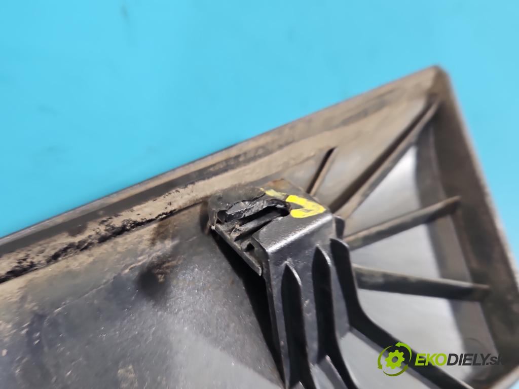 Kia Venga 1.4 16V 90 hp manual 66.2 kW 1396 cm3 5- klika kufrových dveří zadní 87310-1P000