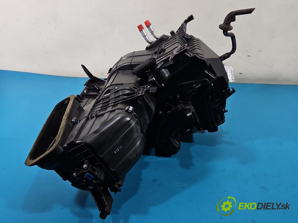 Kia Venga 1.4 16V 90 hp manual 66.2 kW 1396 cm3 5- radiátor 97200-1P000 (Radiátor topení)