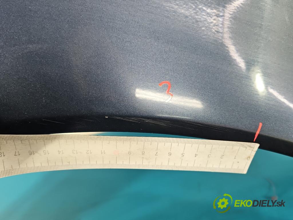 Volvo S40 II 2004-2012 1.8 16V 125 HP manual 92 kW 1798 cm3 4- blatník predné pravý  (Kľučka dverí ostatné)