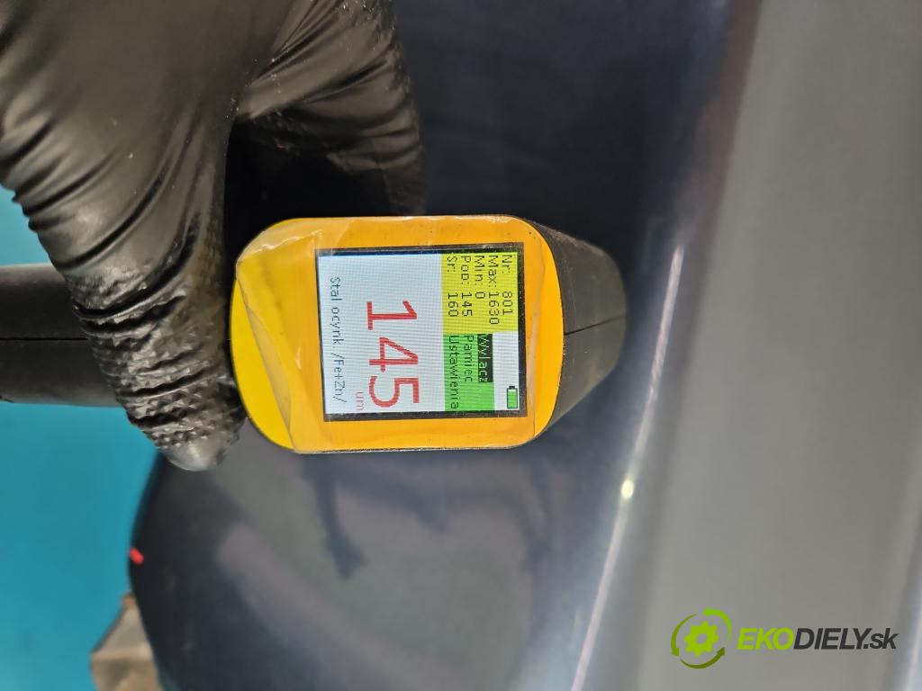 Volvo S40 II 2004-2012 1.8 16V 125 HP manual 92 kW 1798 cm3 4- blatník predné pravý  (Kľučka dverí ostatné)