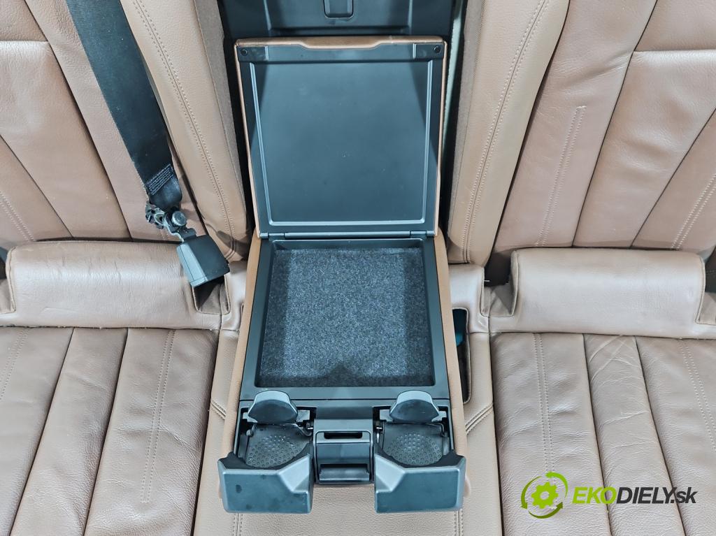 Audi A4 B9 2015-2024 2.0 TFSI 252KM automatic 185 kW 1984 cm3 4- sedačke: komplet