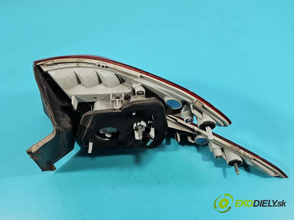 Peugeot 308 II 2013-2021 1.2 12V 110 hp manual 81 kW 1199 cm3 5- světlo zadní levé 9678093980 (Klika dveří ostatní)