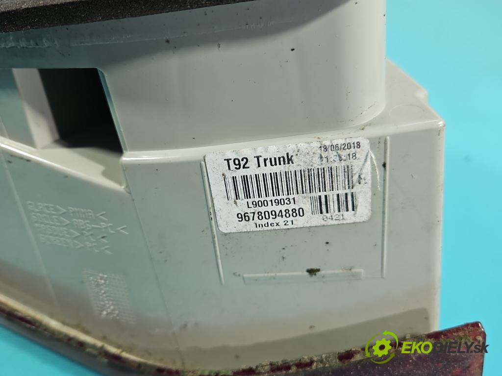 Peugeot 308 II 2013-2021 1.2 12V 110 hp manual 81 kW 1199 cm3 5- světlo zadní pravé 9678094880 (Klika dveří ostatní)