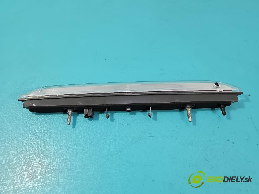 Peugeot 308 II 2013-2021 1.2 12V 110 HP manual 81 kW 1199 cm3 5- světlo: stop: 9688016380